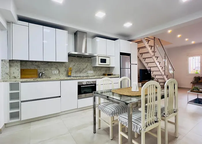 Casa Torrecilla En El Centro De - South Costa *